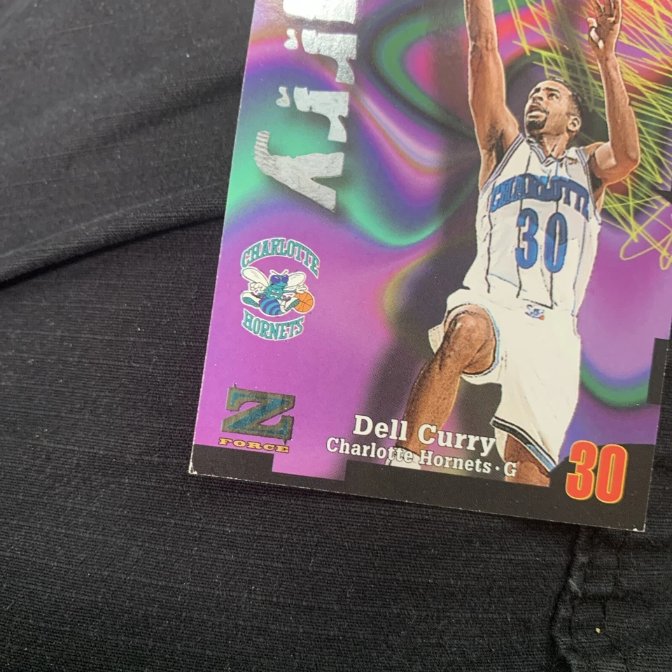 1997-98 Skybox Z-Force - #65 Dell Curry - Image 3 of 4