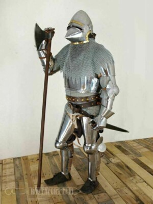 Schwein Gesicht Mittelalterlich Knight Armor Suit Battle Warrior Gesamtkörper