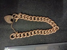 Quality Ladies 9ct Gold Bracelet with Detailing