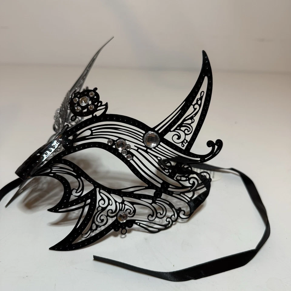 NWT Wolverine Venetian Black Masquerade Mask Crystal Rhinestones Metal halloween - Image 4 of 4