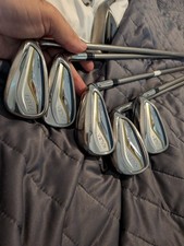 Great Women's Right Taylormade Kalea Gold iron set.7-SW.Graphite ladies