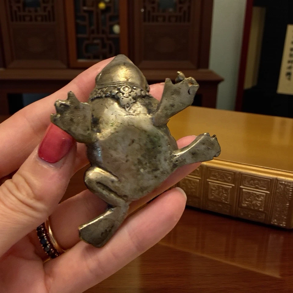 Statua Piccola Scultura Lega Piena Ranocchio Orientale Vintage Talismano - Immagine 3 di 4