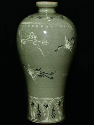 Ancien à prix réduit vase bouteille prune 12 porcelaine Xiangyun grue oiseaux bête dynastie Corée Koryo