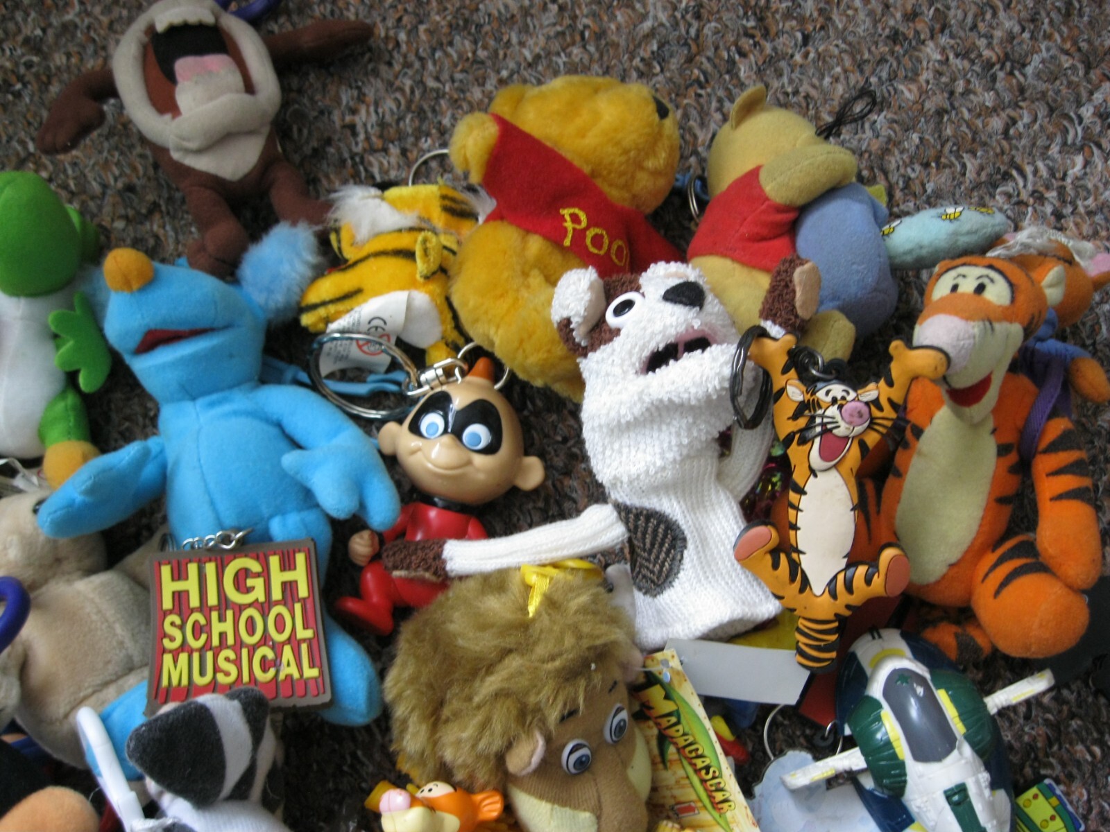 LARGE COLLECTION KEY RINGS eBay