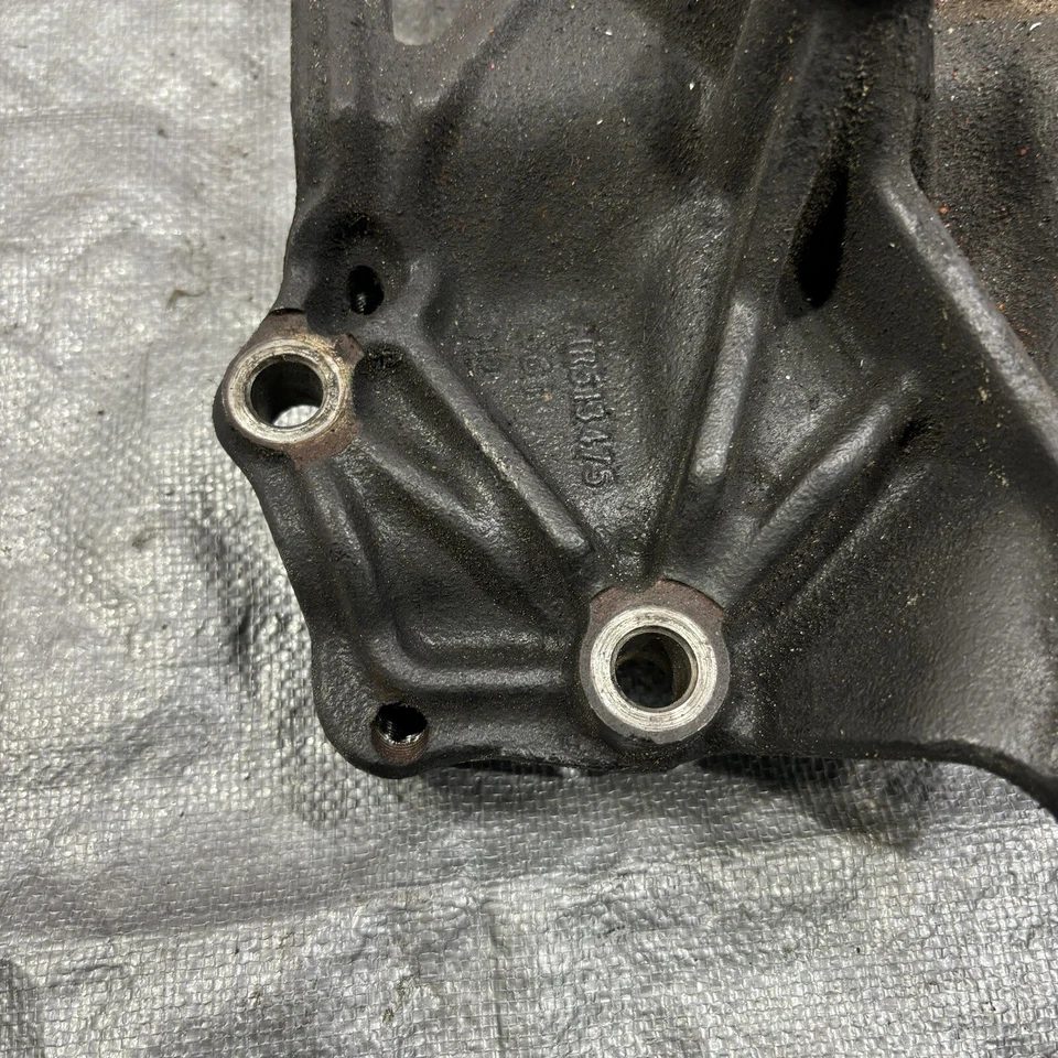 2006 Mitsubishi Eclipse 3.8L suporte de compressor CA FABRICANTE DE EQUIPAMENTO ORIGINAL - Imagem 3 de 4