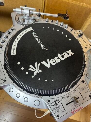 Vestax QFO Signed by Qbert  Turntable Record Player Current Free shipping - Afbeelding 1 van 10