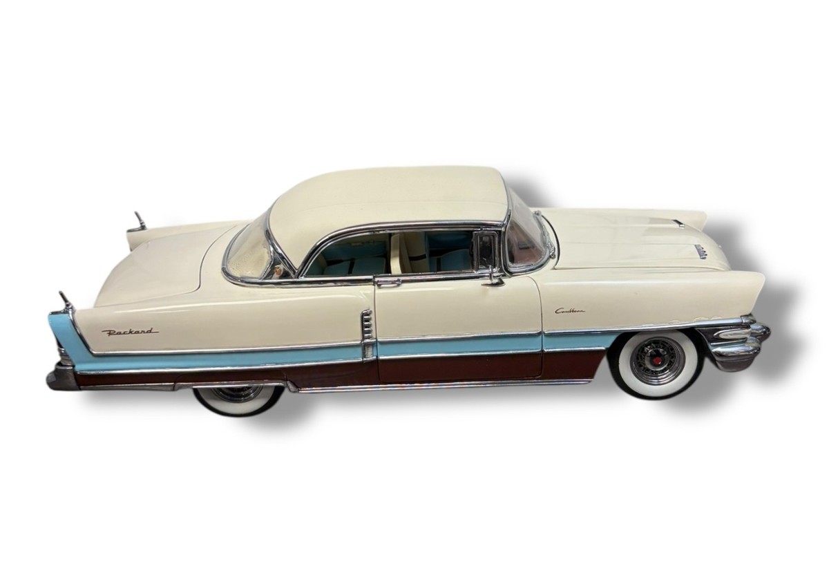 ダンバリーミント製　1956 パッカード　カリビアン　ハードトップ　1/24 Danbury Mint 1956 Packard Caribbean Hardtop 1:24 Scale Model Car