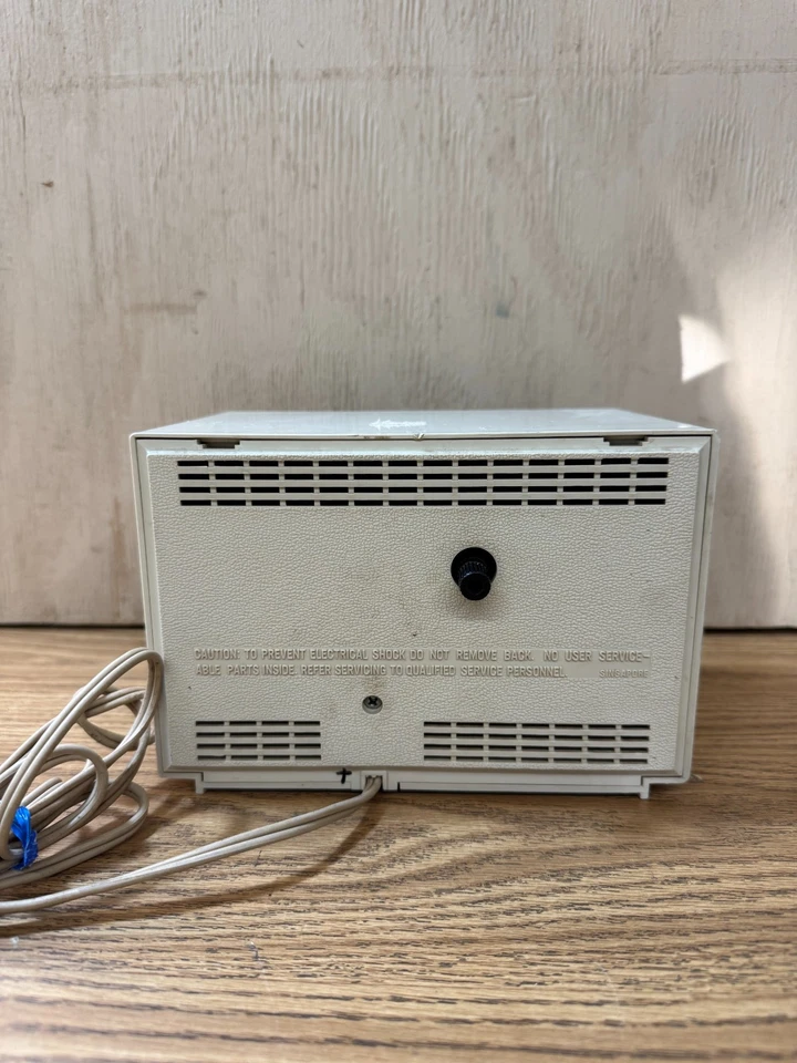 VTG MCM Mid-Century General Electric GE AM Radio Alarm Clock Model C1400A Analog - Image 4 of 4