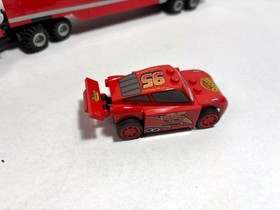 LEGO Cars: Mack's Team Truck 8486 (2011) + Ultimate Build Lightning McQueen 8484