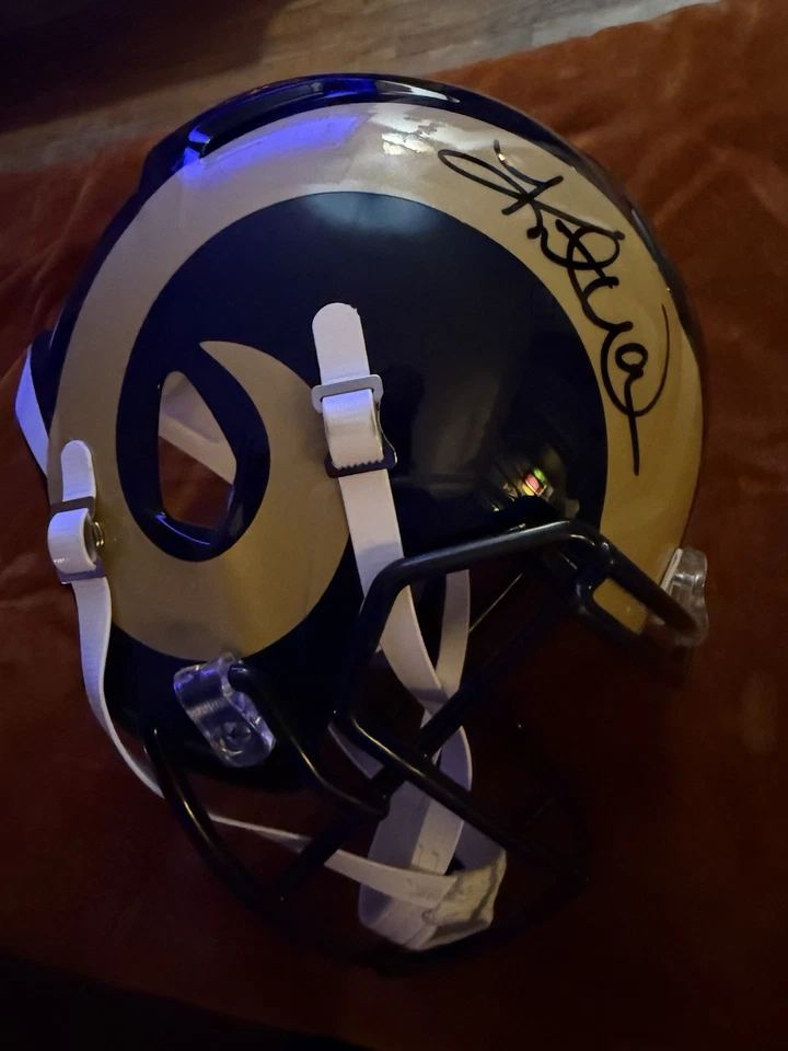 Casco réplica tamaño completo autografiado por Kurt Warner St. Louis Rams. Beckett. Foto 2 de 4