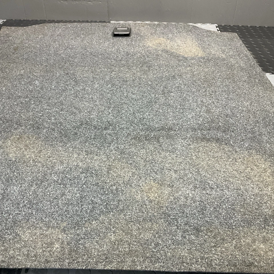 Cubierta de alfombra de repuesto para maletero trasero de carga Volkswagen Passat 2013-2016 OEM Foto 3 de 4