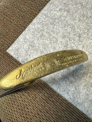 ACUSHNET BULLSEYE STANDARD RH JOHN REUTER JR M5C PUTTER USA