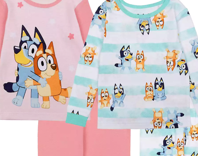 Als ouder was ik altijd op zoek naar manieren om de creativiteit van mijn kinderen te stimuleren. De 'Kleur Je Eigen Pyjama Set' bleek perfect! ⭐️⭐️⭐️⭐️⭐ - Emma , ✅ Ontwikkelt artistieke