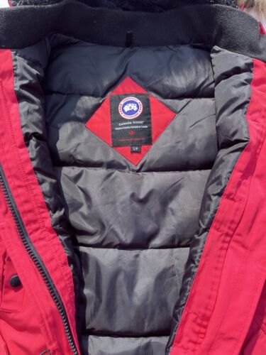 Vintage Canada Goose Women's Down Jacket Size S - Picture 15 of 24
