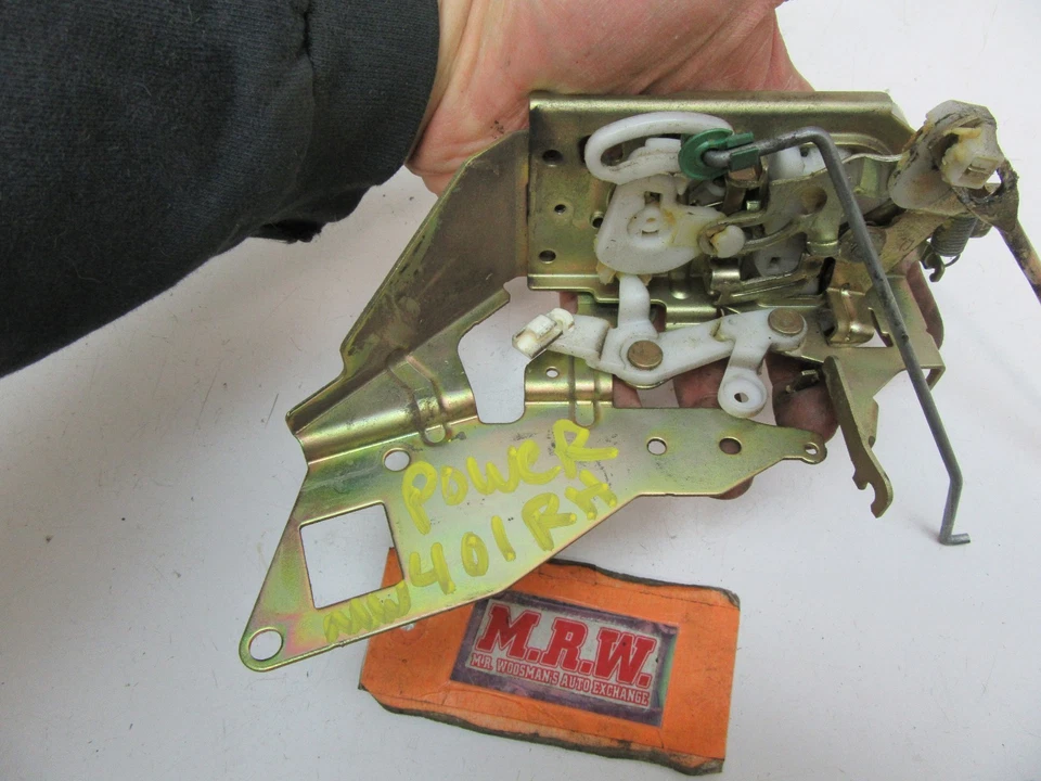 01 02 03 04 05 MAZDA MIATA MX-5 R RF RH TRAVA DE PORTA DIREITA DO LADO DO PASSAGEIRO TRAVA CARRO - Imagem 4 de 4