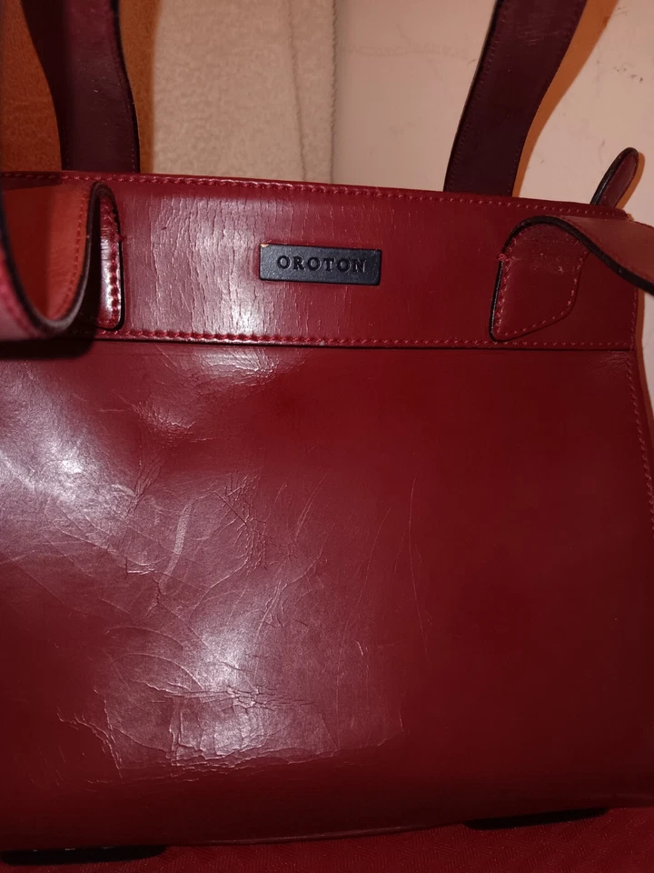 Bolso de mano Oroton Sydney de cuero rojo Foto 2 de 4