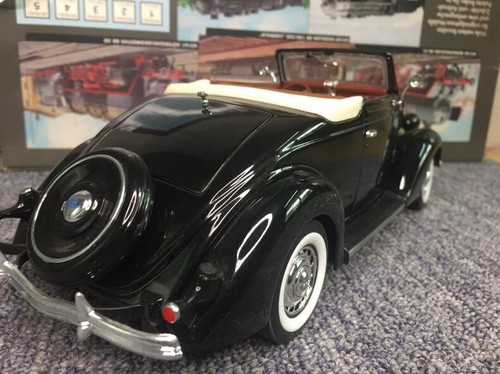1:18 1936 Ford Deluxe Black Luxury Convertible Vintage Car Alloy Model - Picture 2 of 4