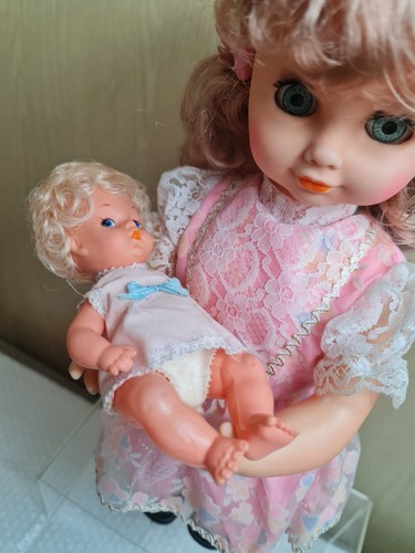Vintage June And Judy Musical Rocking Wind Up Doll - Picture 4 of 14