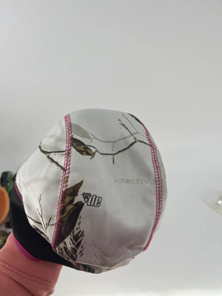 Huntworth Realtree AP Pink Camo Ponytail Hole Fleece Hat - Image 3 of 3