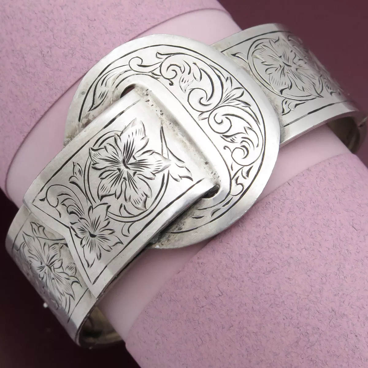 Art shop deco bangle