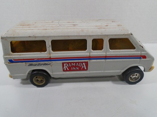 DE COLECCIÓN ERTL--RAMADA INN--FURGONETA LANZADERA DE METAL DE 11" (MIRA) - Imagen 4 de 12