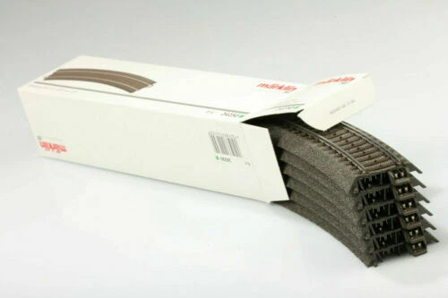 Binari Märklin per modellismo ferroviario scala H0