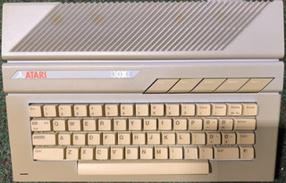 Atari 130 XE Classic 8 Bit Computer mit APE WARP OS