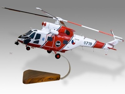 PZL-Swidnik W-3A Sokol Czech Republic Air Force Red Desk Wood Model Small 1/48