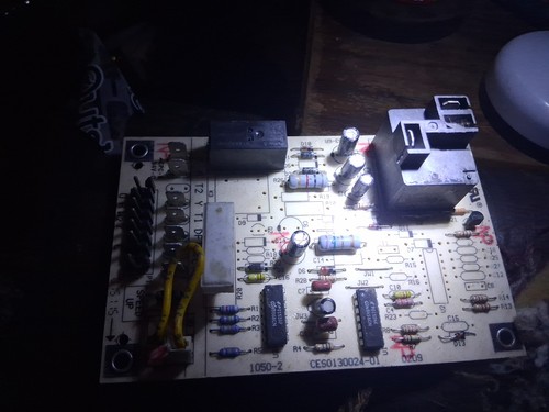Carrier Bryant CESO130024-01 CES0130024-01 Defrost Circuit Board 1050-2 B17 - Picture 3 of 10