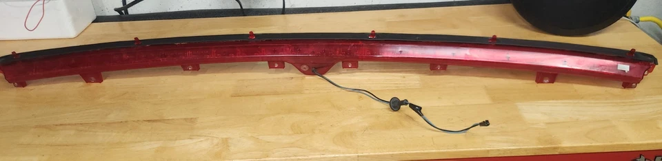 Cadillac Sevilla 1998-2004 tercera luz de freno lámpara de freno ¡probada por el fabricante original! Foto 3 de 4