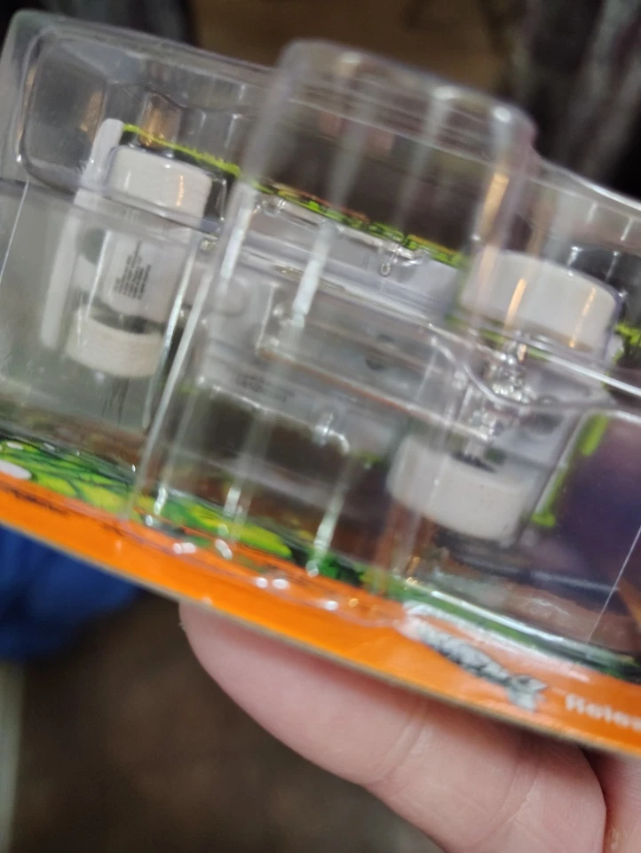 Johnny Lightning Street Freaks rat Fink 1965 Chevy Tow Truck White Lightning - Image 2 of 3