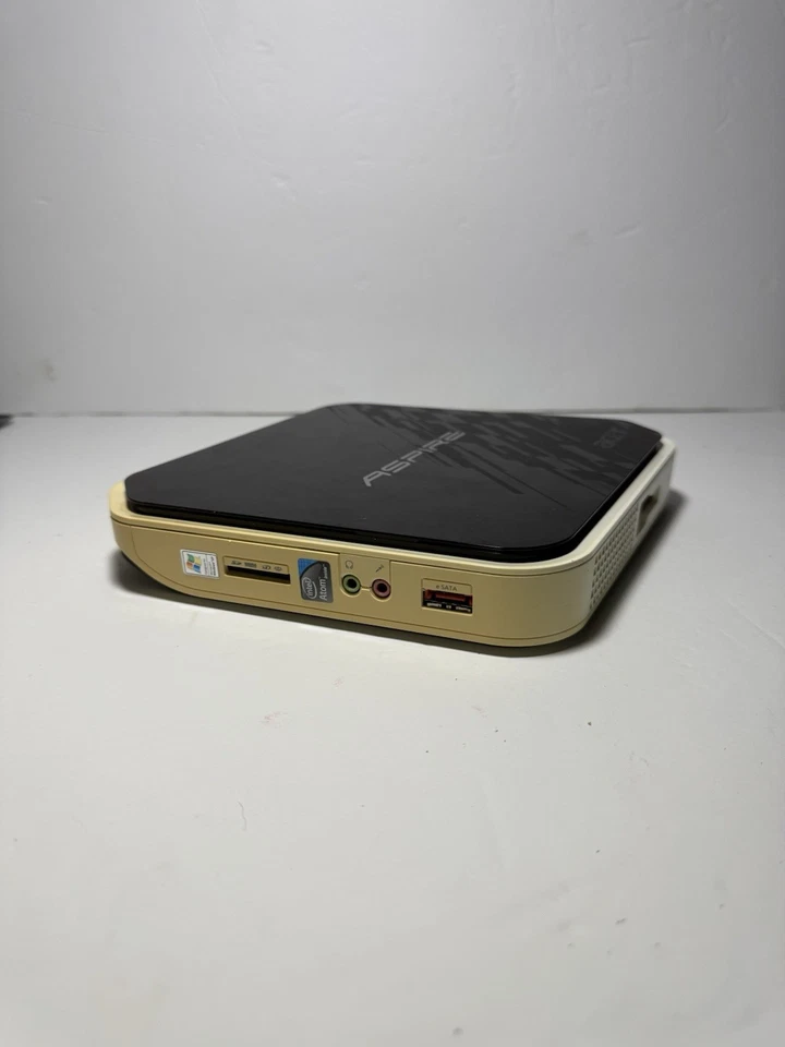 Acer Aspire R1600 Intel Atom NVIDIA Ion 2GB RAM SIN HDD Foto 2 de 4