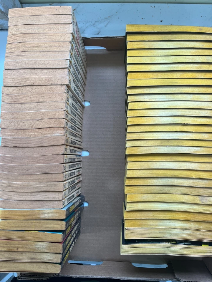 The Executioner Mack Bolan by Don Pendleton Adventure Novels Pick a Title Foto 2 de 2