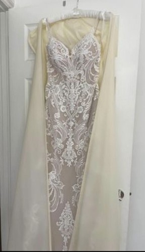 Essence of Australia Wedding Dress D2771 Fit & Flare Lace Size 12 - Picture 20 of 21