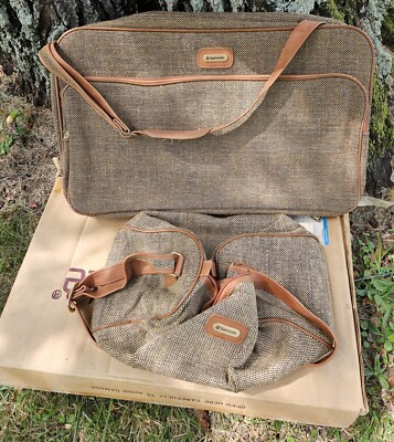 Vintage 80's Samsonite 2 Piece Set -rare  Luggage 22'' & 14'' ( Read)