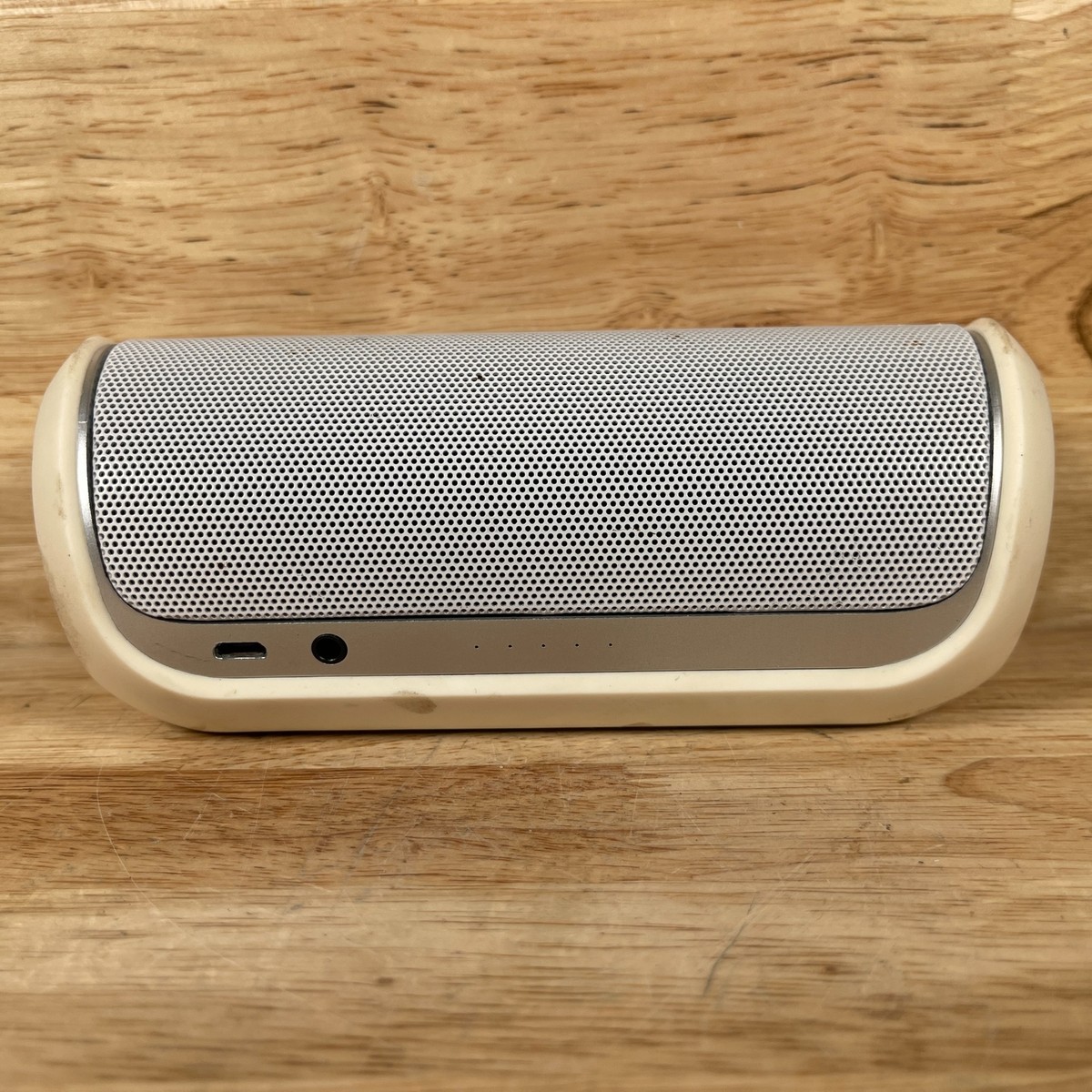 JBL FILIP5 ホワイト　黄ばみあり s-l1200.jpg