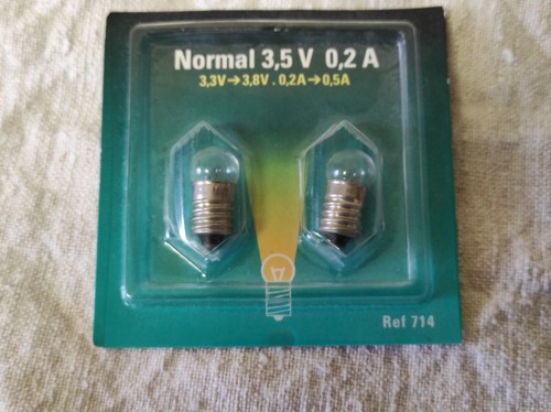 Lot De 2 Ampoules VARTA Krypton 2.4V Pour Lampe Torche - Halogène Et Neuves