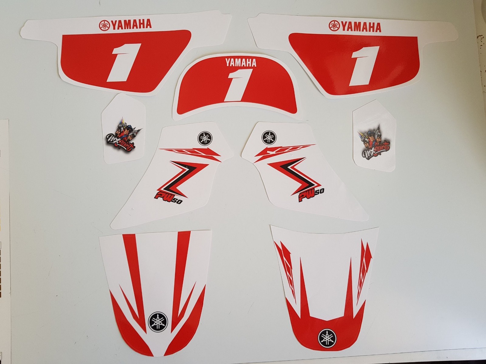 Kit déco complet rouge vintage Yamaha PW 50 autocollants de remplacement