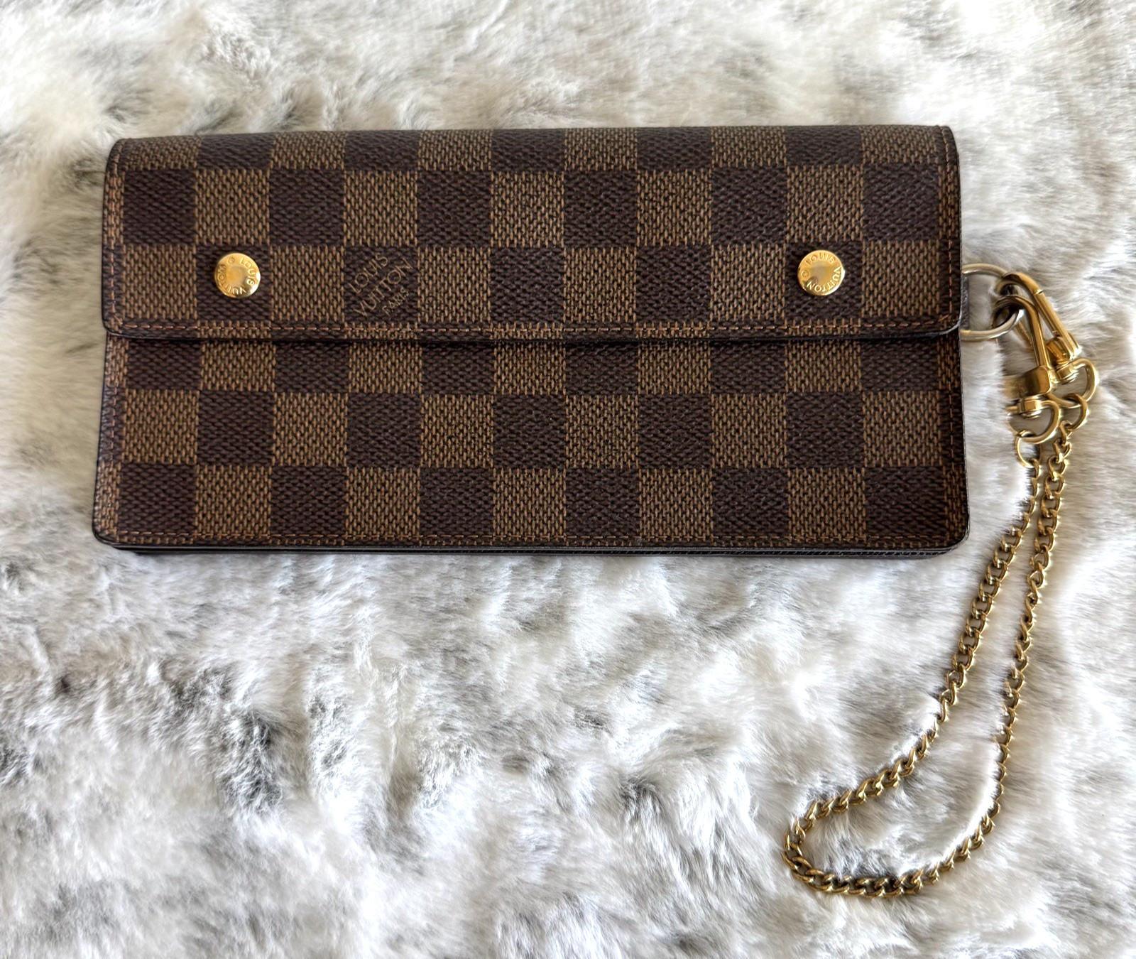 Louis Vuitton Damier Ebene Accordeon Long Wallet with Chain. P0230