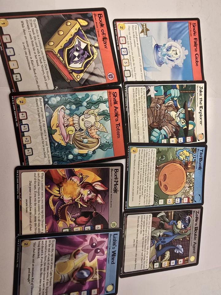 Neopets tcg Lote Jake El Explorador Y Otros Ligeramente Jugados Códigos Sin Usar Foto 2 de 2