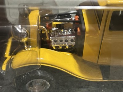 Road Legends 1934 Ford Pick up Pro Street Diecast Car 1 18 for