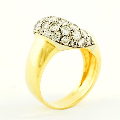 05352 18k two-tone gold ring set with 2.20 ct. JK/VS1 brilliant-cut diamonds. 8.