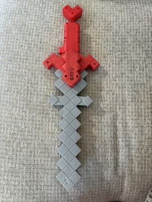 Mattel Minecraft Transforming Diamond Sword & Pick-Axe