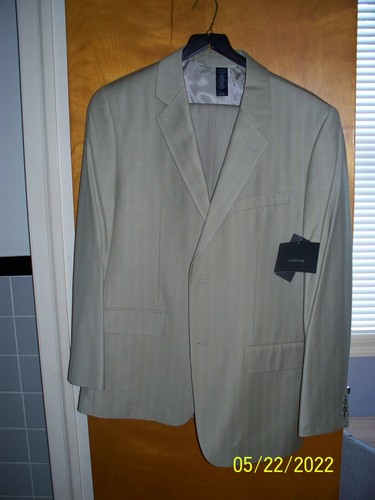 Claiborne 2 piece tan suite, 2 button, size 40R, Pants W34, L30, Color 133 Group - Picture 1 of 3