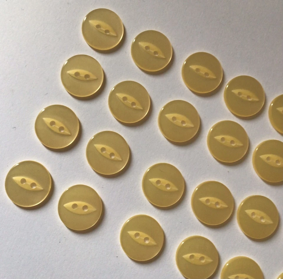 12 x 16mm Cream Fish Eye 2 Hole Buttons Sewing/Knitting/Crafts - Image 2 of 4