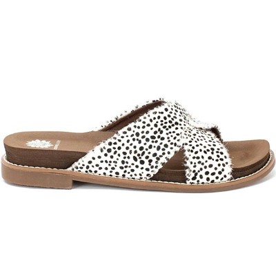 shoe station yellow box