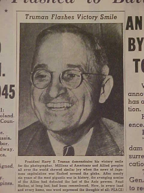 VINTAGE NEWSPAPER HEADLINES~WORLD WAR 2 VICTORY PEACE JAPAN