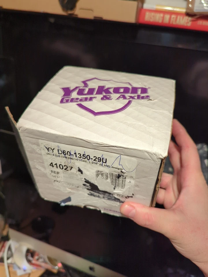 Yugo de repuesto Yukon para Dana 60 y 70 con un tamaño de junta en U 1350 1,188 pulgadas aprox. Foto 2 de 4