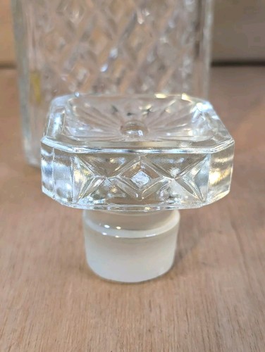 Vintage quadratische Form Diamantmuster geschliffenes Glas Spirituosendekanter + Stopper - Bild 6 von 10