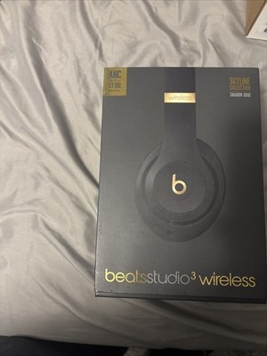 Beats by Dr. Dre Studio3 White Wireless Headphones Box Only